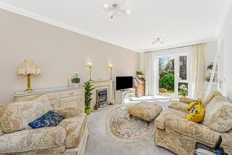 1 bedroom retirement property for sale, King Henry Lodge, Chingford