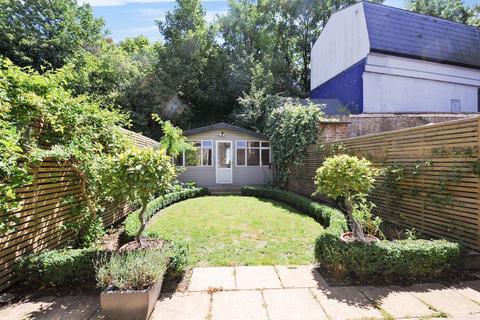 3 bedroom terraced house for sale, Earlsfield Road, London SW18