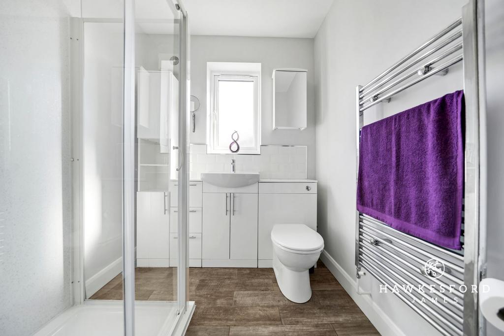 Bourne Grove, Sittingbourne - Shower room