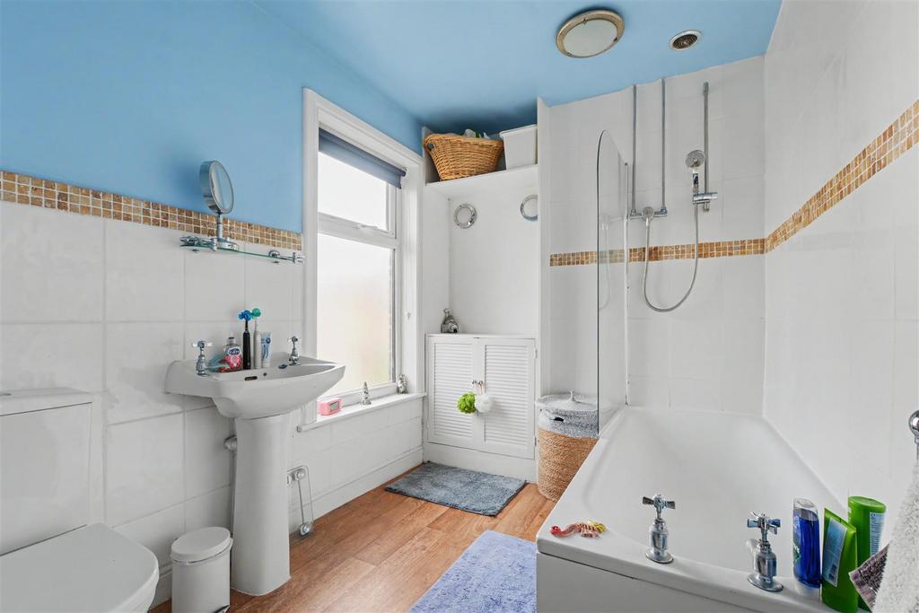 Shower Room.jpeg