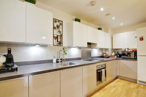 3 bedroom apartment for sale, Regents Lodge, Porters Way, West Drayton UB7