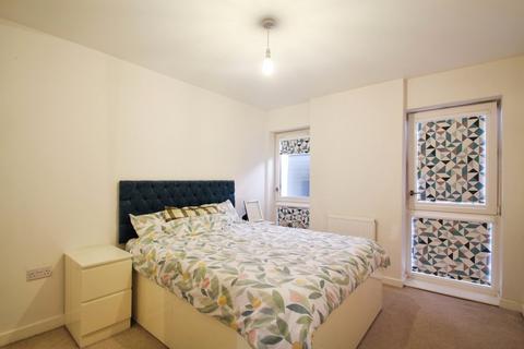 3 bedroom apartment for sale, Regents Lodge, Porters Way, West Drayton UB7