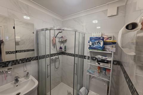 undefined, Pinner HA5