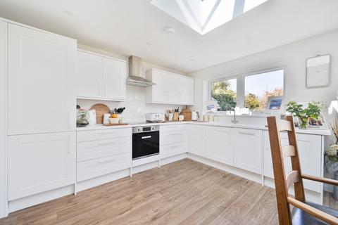 4 bedroom detached bungalow for sale, St. Andrews Road, Barnstaple EX31
