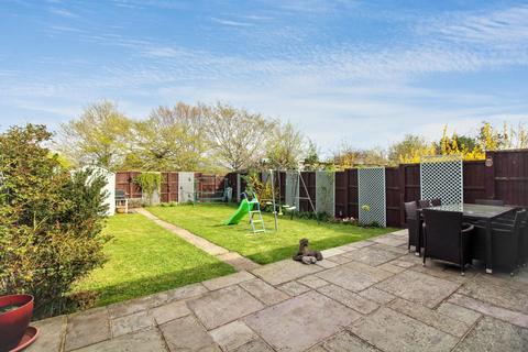 undefined, Lay Road, Aylesbury