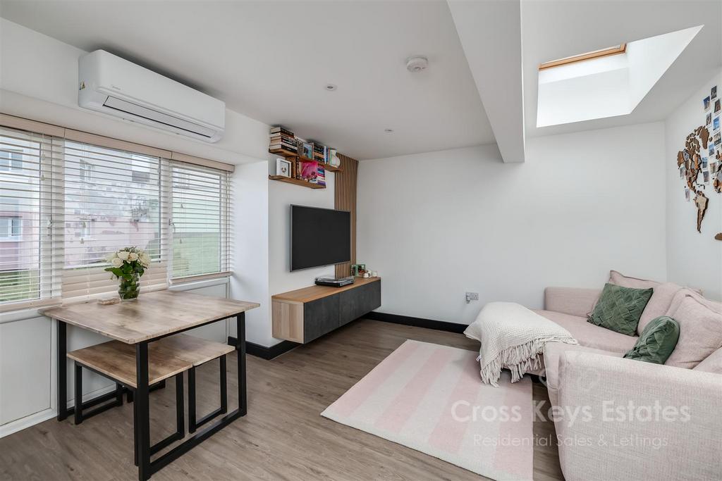 Sitting Room/Kitchen