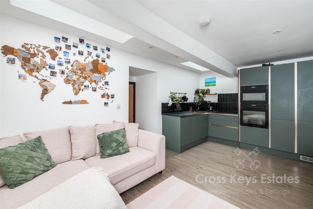 Sitting Room/Kitchen