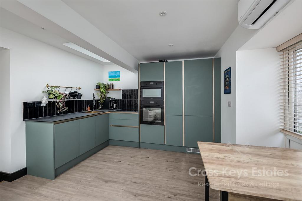 Sitting Room/Kitchen