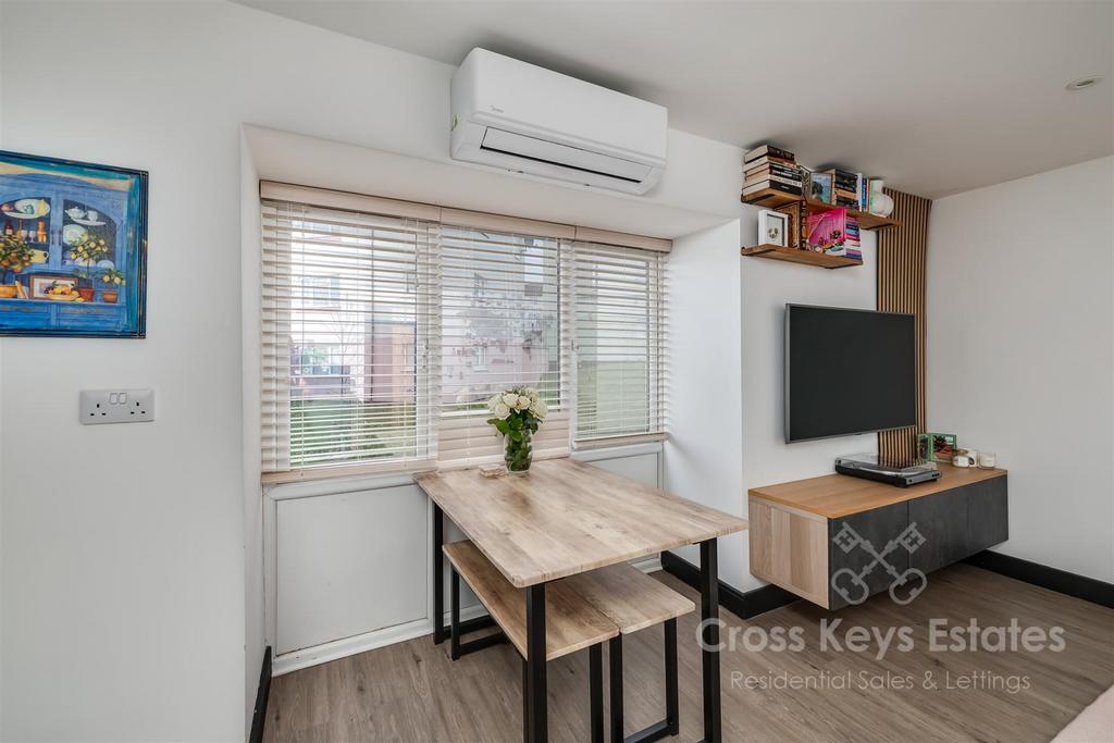Sitting Room/Kitchen