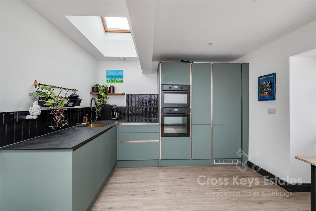 Sitting Room/Kitchen