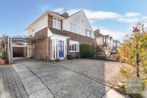 New Hythe Lane, Larkfield, ME20