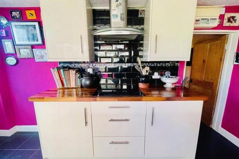 2 bedroom semi-detached house for sale, Fernside Road, Penponds, TR14