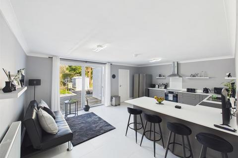 undefined, Heol Llanelli, Trimsaran, Kidwelly