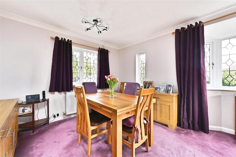 3 bedroom bungalow for sale, Homelands Close, Bexhill-On-Sea