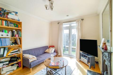 1 bedroom flat for sale, Coleridge Road, London, N4