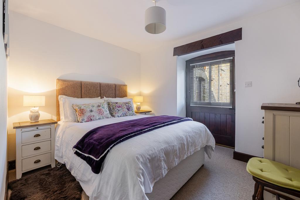 A11 - 4 Meadow Court Barns Stokenham - 260319