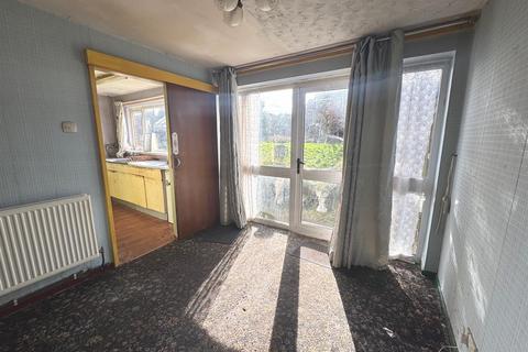 3 bedroom semi-detached house for sale, Rochford Close, Leek