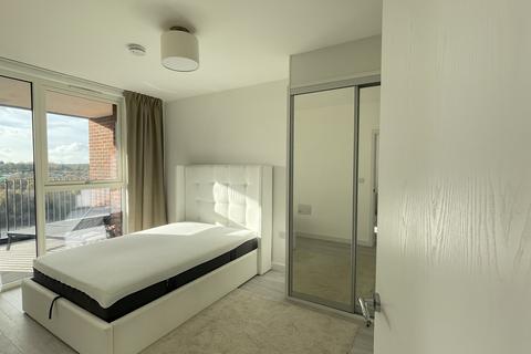 2 bedroom flat for sale, Shearwater Drive, London NW9