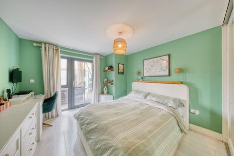 1 bedroom flat for sale, Knightley Walk, Wandsworth, SW18