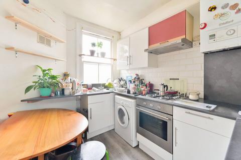 1 bedroom flat for sale, Latchmere Road, Battersea, London, SW11