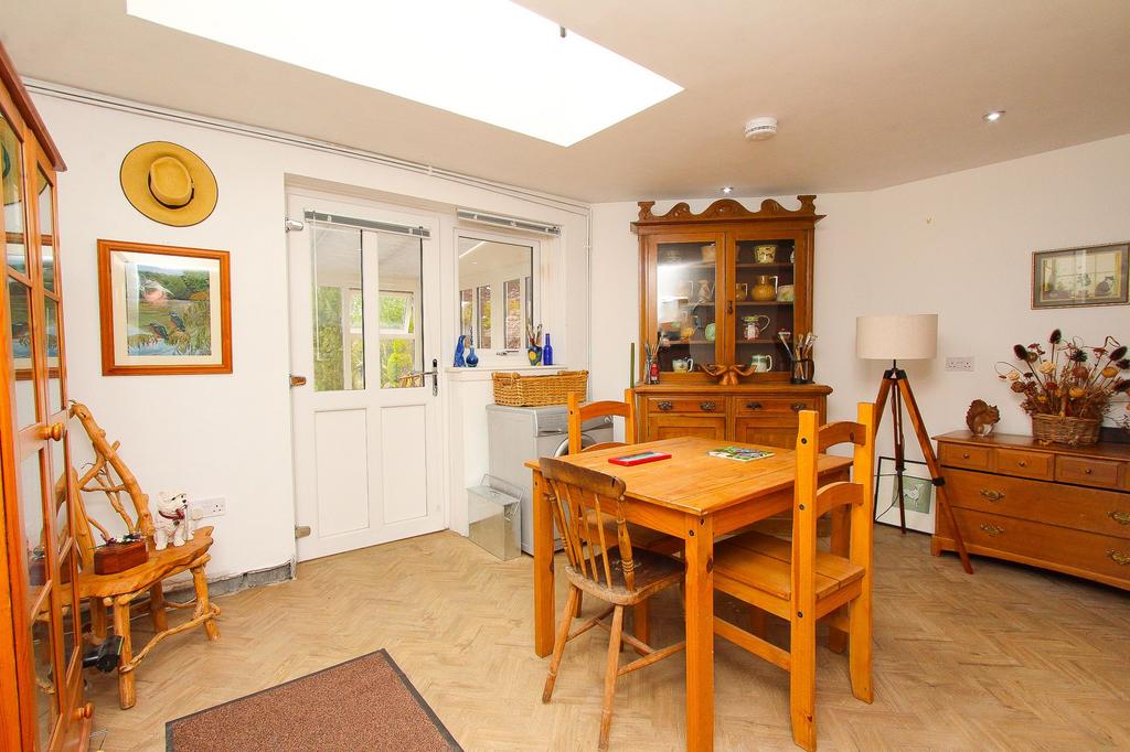 Breakfast Room