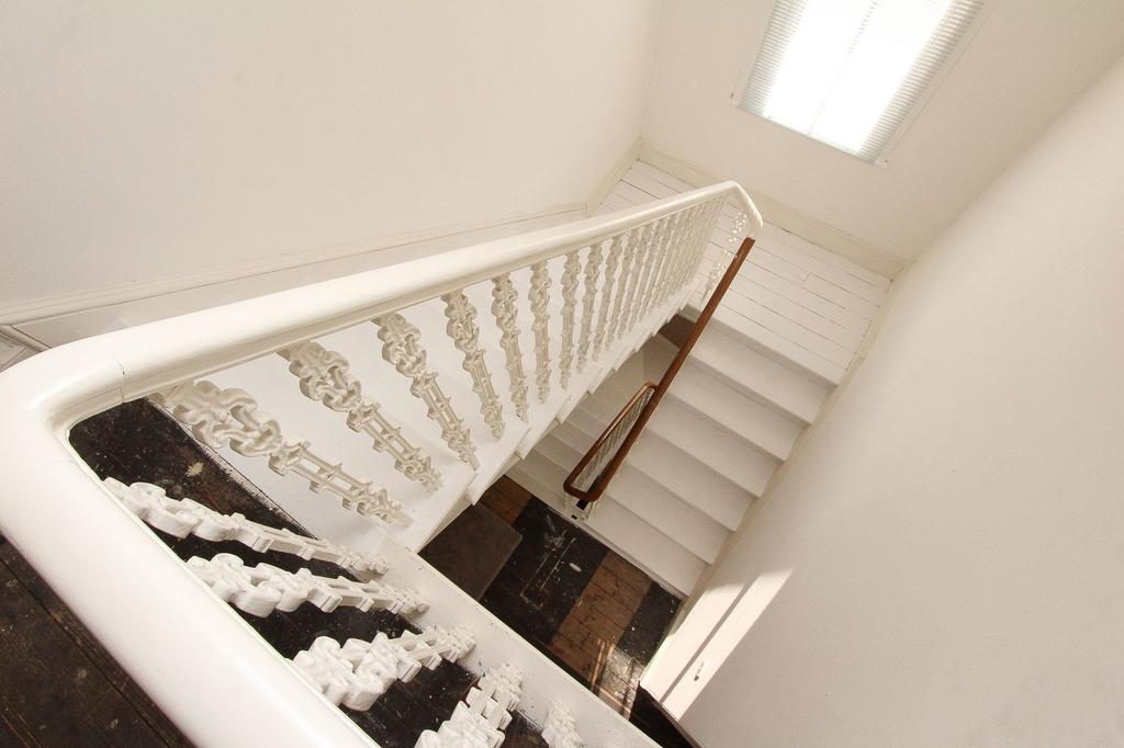 2nd Floor Landing