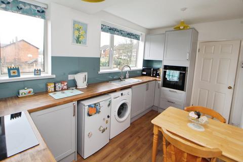 undefined, Lower Barn Road, Glossop SK13