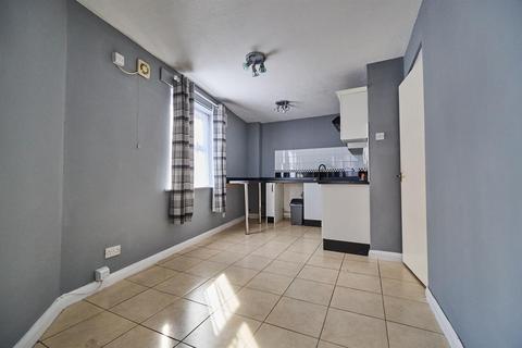 1 bedroom apartment to rent, The Birches, The Barracks, Barwell