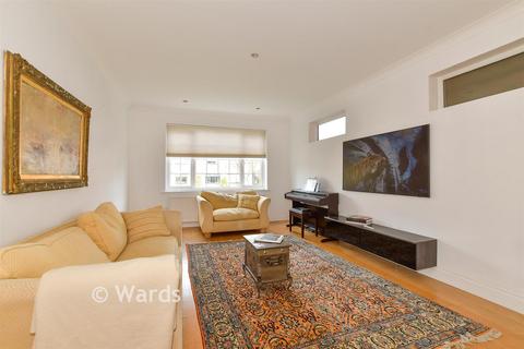 undefined, The Foreland, Canterbury CT1