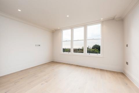 1 bedroom apartment for sale, Seabrook Villas, Seabrook Road, Hythe, Kent. CT21 5QP