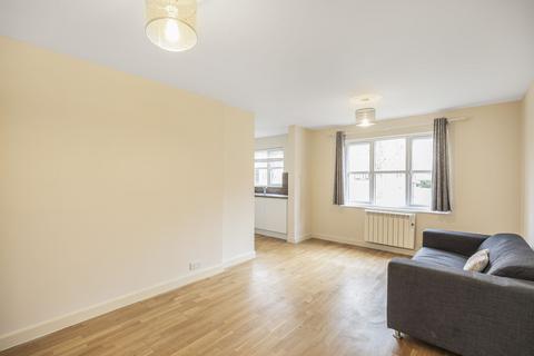 2 bedroom ground floor flat to rent, 64 Ash Walk Sudbury Avenue