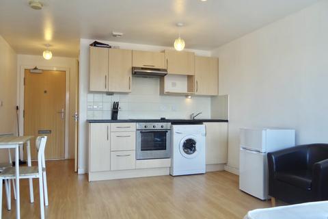 Studio to rent, The Round House, Portsmouth, PO1