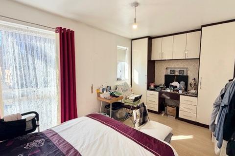 undefined, Royal Anglian Way, Dagenham, RM8