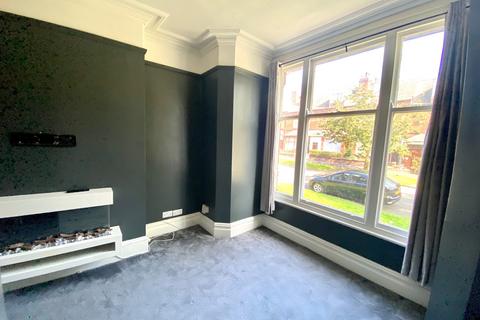 4 bedroom house to rent, Victoria Avenue, Leeds, LS9