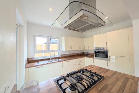 4 bedroom house to rent, Ivydale Road, Bognor Regis, PO21