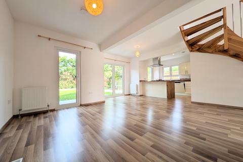 4 bedroom house to rent, Ivydale Road, Bognor Regis, PO21