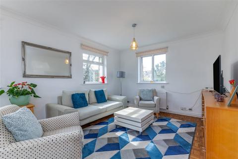 2 bedroom flat to rent, Station Approach, Sunbury-on-Thames, Surrey, TW16