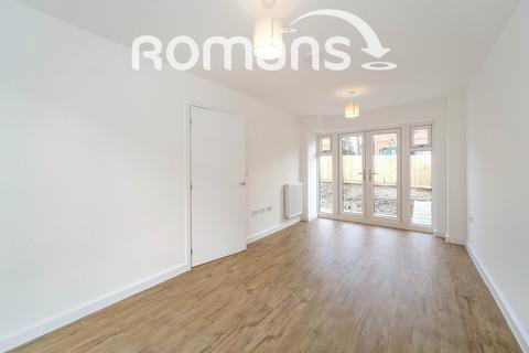 undefined, Hunt Way, Crowthorne, Berkshire, RG45