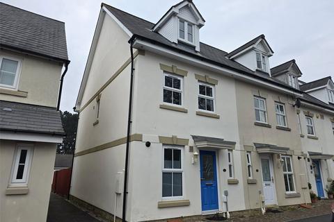 3 bedroom house to rent, Temeraire Road, Devon PL5