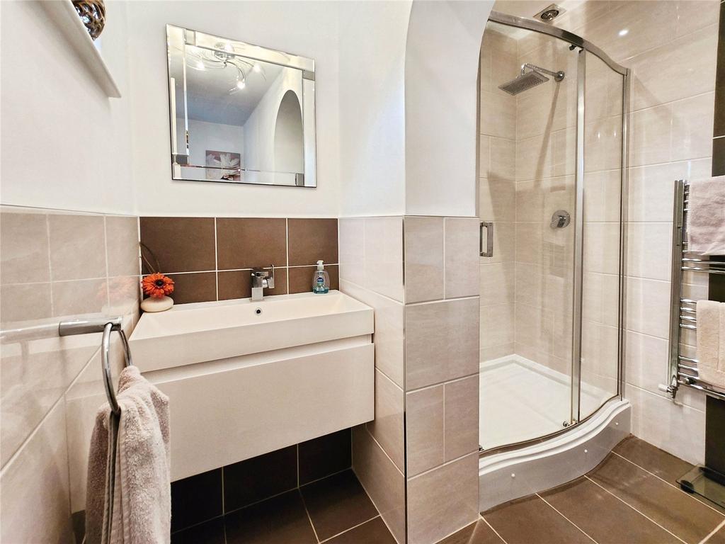 En Suite Shower