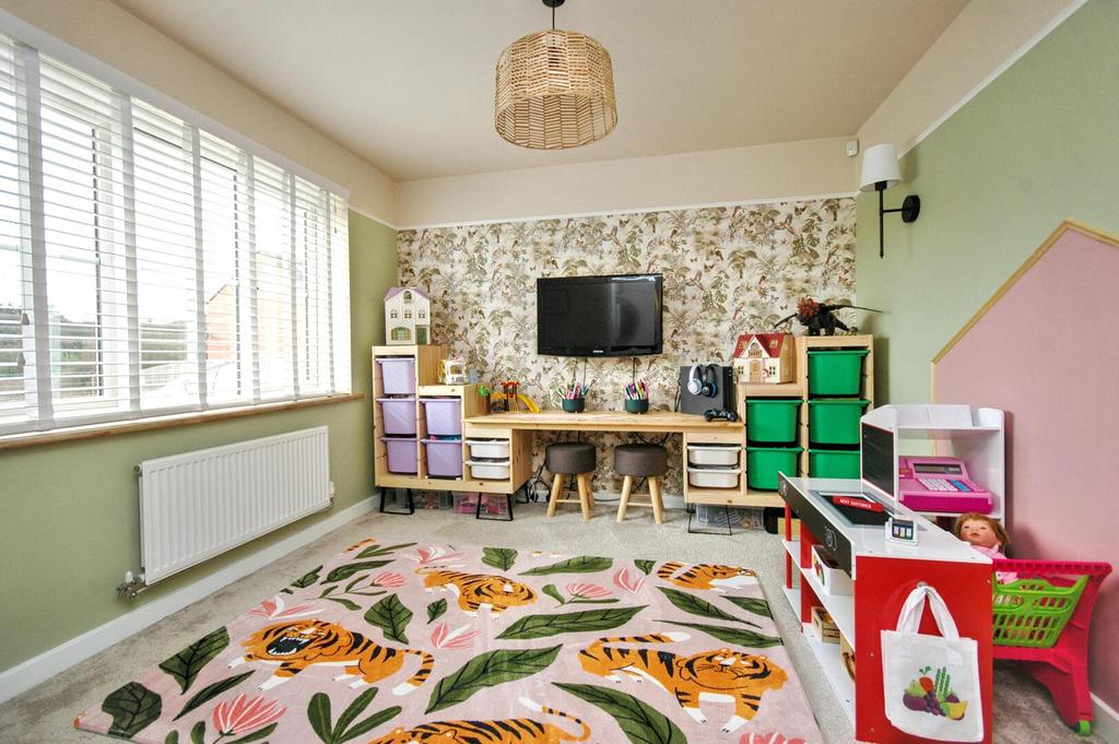 Play Room/Dining Room