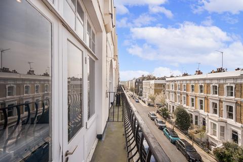2 bedroom flat to rent, Cecil Court, Fawcett Street, London