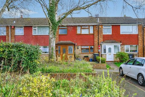 St. Olams Close, Luton