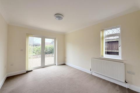 undefined, Broom Road, Brandon IP27