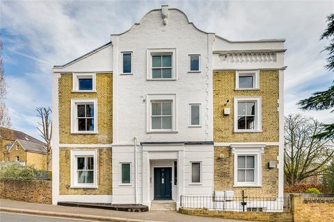 Queens Road, Richmond, Surrey