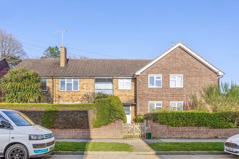 2 bedroom flat for sale, Coneyberry, Reigate RH2