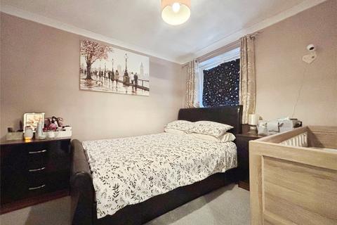 undefined, Flodden Drive, Calcot, Reading