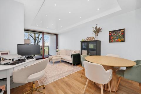 Knaresborough Drive, London, SW18
