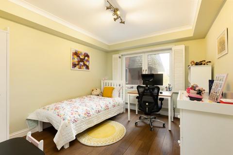 2 bedroom flat for sale, Listergate, 317 Upper Richmond Road, London