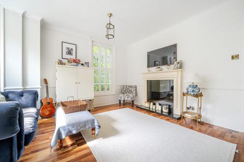 Farnham Lane, Haslemere, GU27